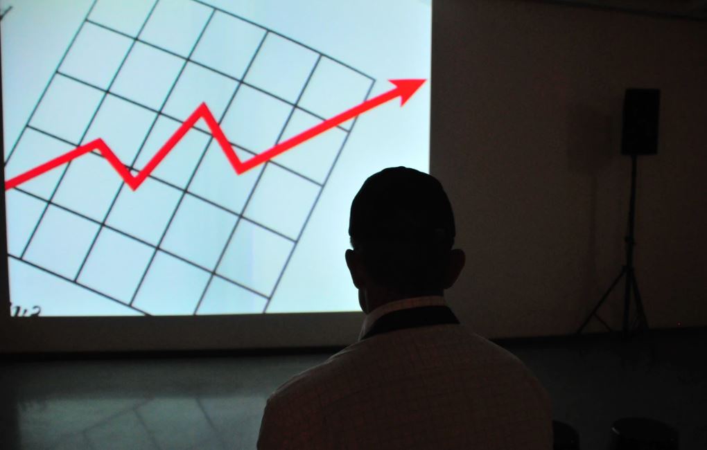 Vești bune pentru patroni! Ministrul a făcut anunțul