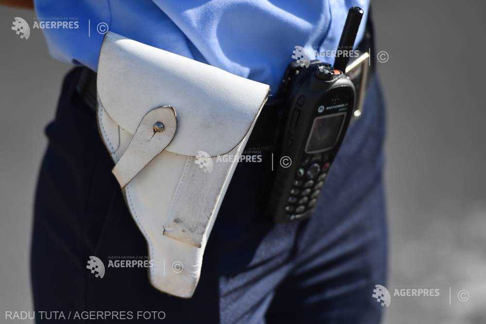 Clipe de groază pentru polițistul zgâriat de bătăușul infectat cu HIV! Mărturii cutremurătoare