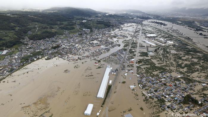 Cataclism în Japonia. 4 milioane de locuitori, victime ale taifunului