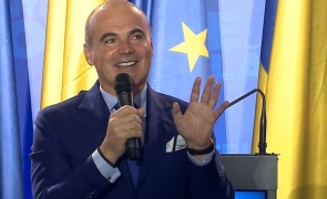 Rareş Bogdan a făcut un anunţ bombă la Timişoara. „Nu e bine să dănţuieşti şi să spui „Mihaela, dragostea mea”