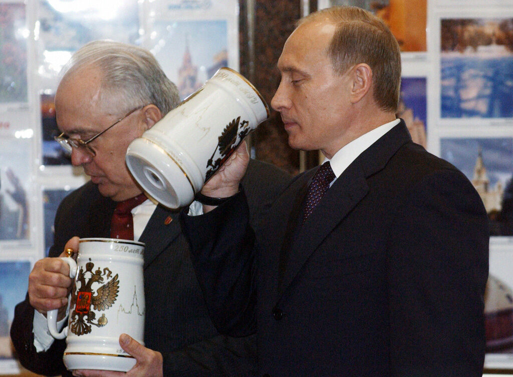 Ce nu s-a văzut de la Stalin încoace. Cifrele îl mulțumesc pe Putin