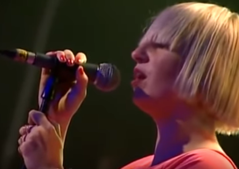 Cutremur în lumea muzicii. Cântăreața a recunoscut totul: are o boală neurologică gravă