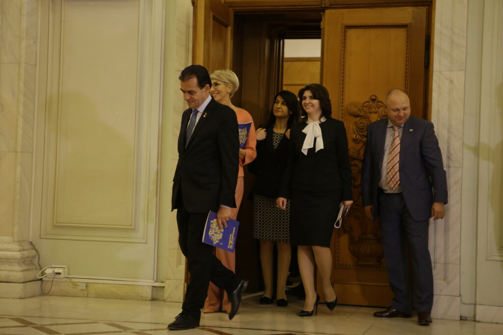 Culisele învestirii Guvernului Orban. De ce i-a întors Tudose spatele lui Ponta