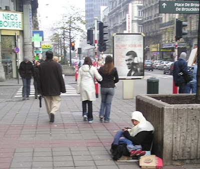 Sărăcia bate şi la porţile altora: Unul din 10 belgieni este sărac