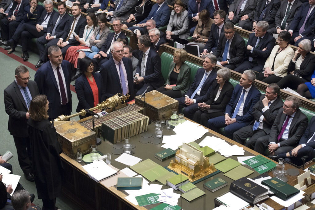 Cunoscut parlamentar britanic, acuzat de abuz. Patru femei au înaintat plângere contra sa