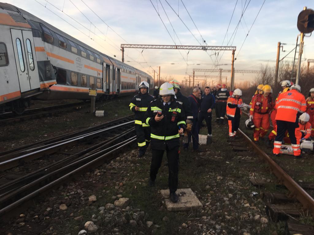 Accident înfiorător. Neatenția i-a costat viața, au fost striviți de tren
