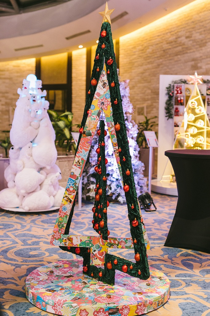 Cât costă cel mai scump brad din România