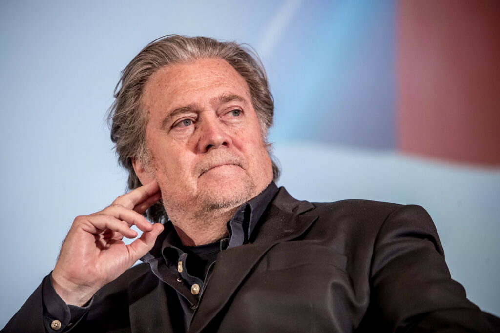 Departamentul de Justiție al SUA cere anularea condamnării lui Steve Bannon în cazul Capitolului