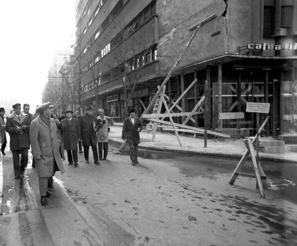 55 de secunde de groază. Imaginile cutremurului din  4 martie 1977