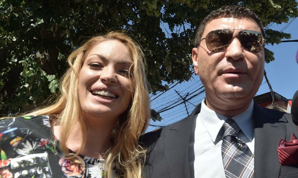 Borcea a comis-o din nou?! Cu câte femei a plecat la munte pentru revelion?