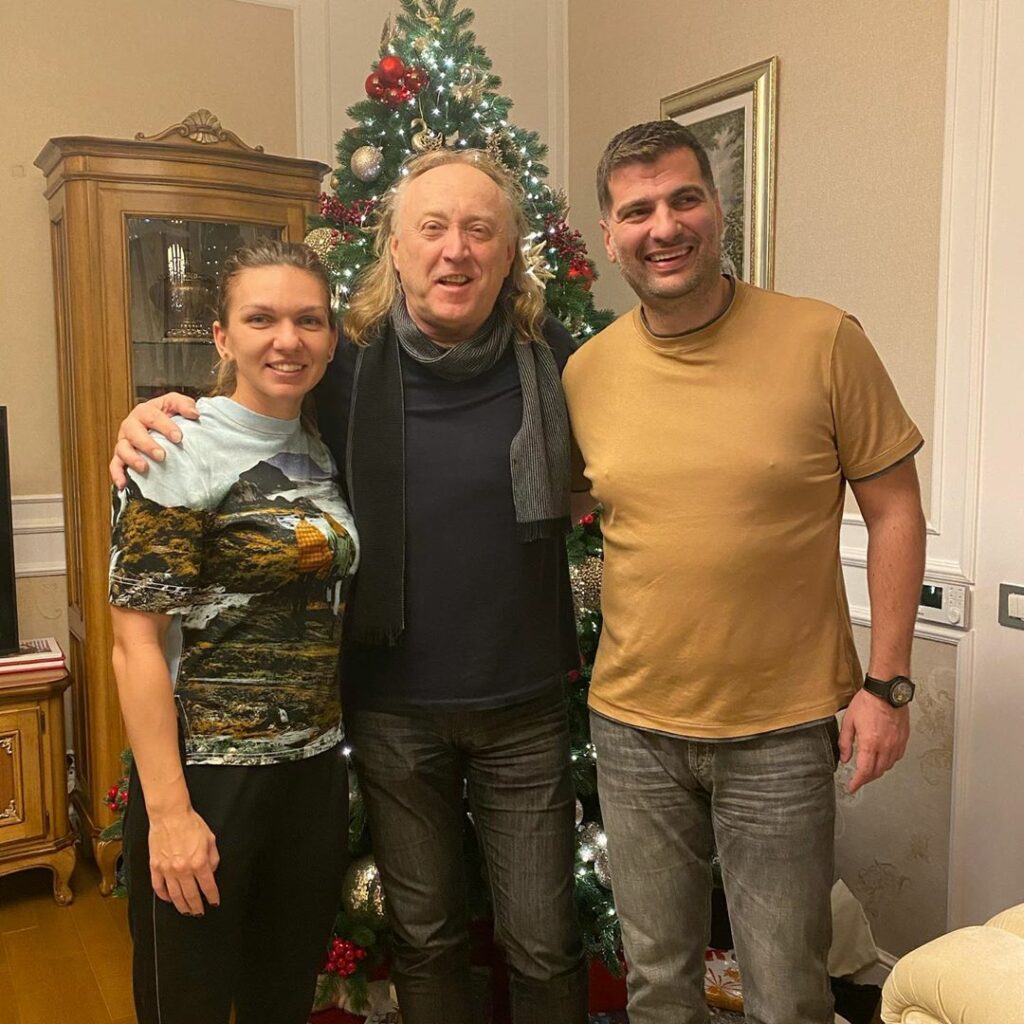 Simona Halep, colindată de către Ștefan Hrușcă. „Scoală gazdă din pătuț", acasă la jucătoare. VIDEO