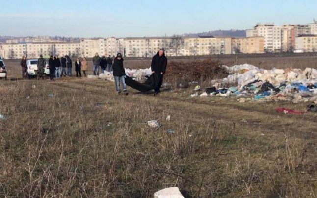 BREAKING NEWS. Femeie ucisă cu brutalitate, găsită pe câmp!