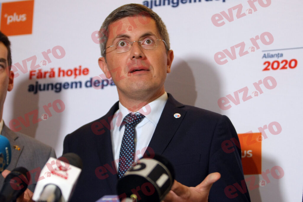 Barna cutremură scena politică. Blat între PNL și PSD?!