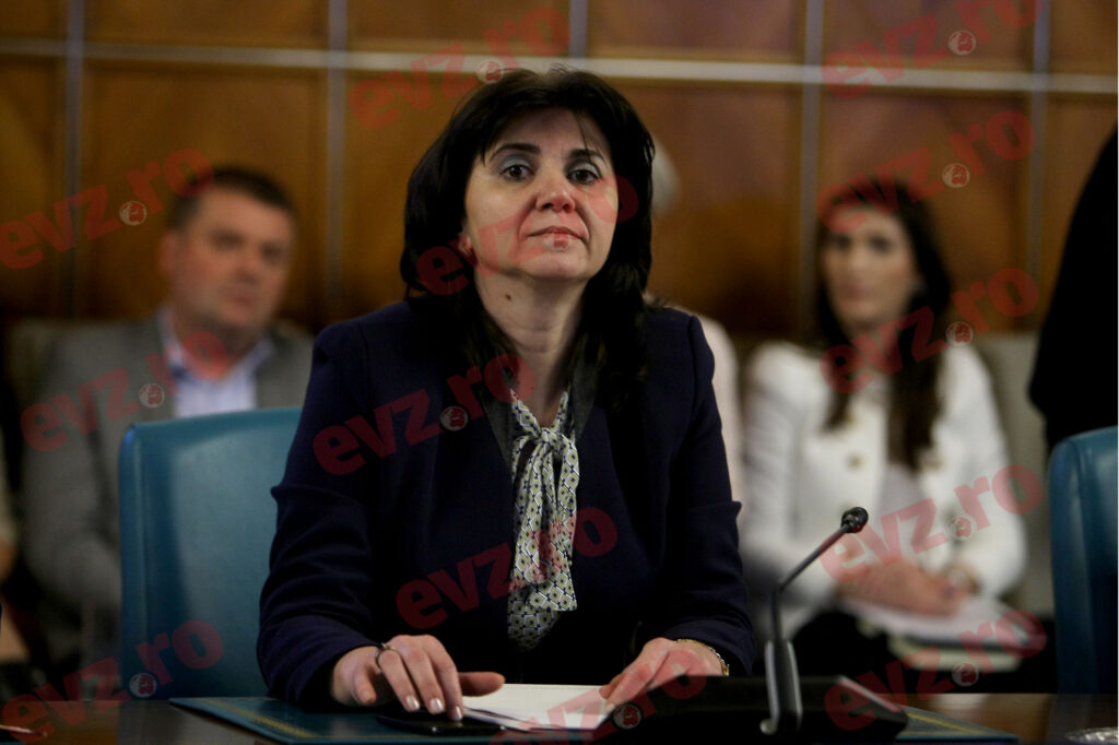 Vești proaste. Ce se va întâmpla cu învățământul din România începând din toamnă