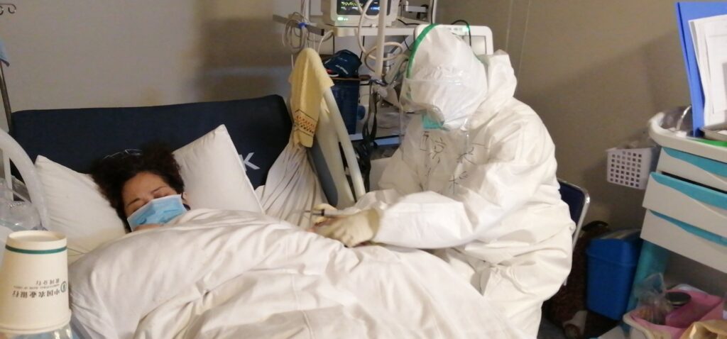 Coronavirusul continuă să facă victime. Au murit sute de persoane. Anunțul specialiștilor