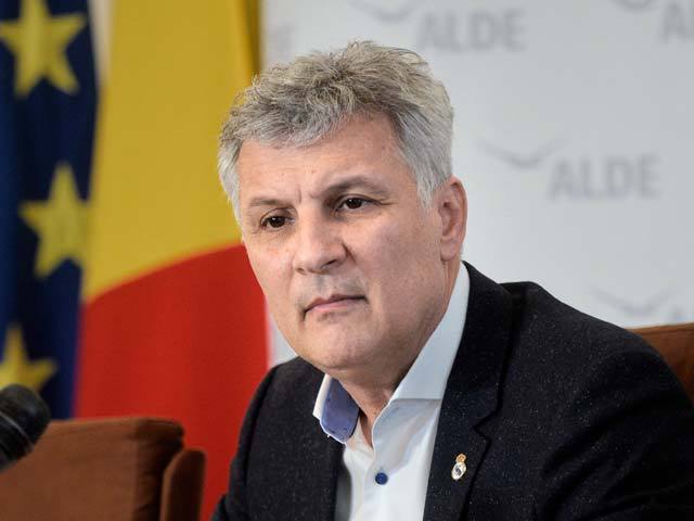 Evz Prime Time. Senatorul Daniel Zamfir a pierdut pariul cu jurnalistul Botin. „V-am spus, în direct, că nu vine în Senat”