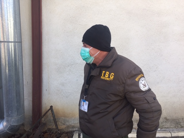 EvZ TV. Locul unde e ucis Coronavirusul. Reportaj printre „mascații” de la Matei Balș. În rest, e doar isteria de la televizor