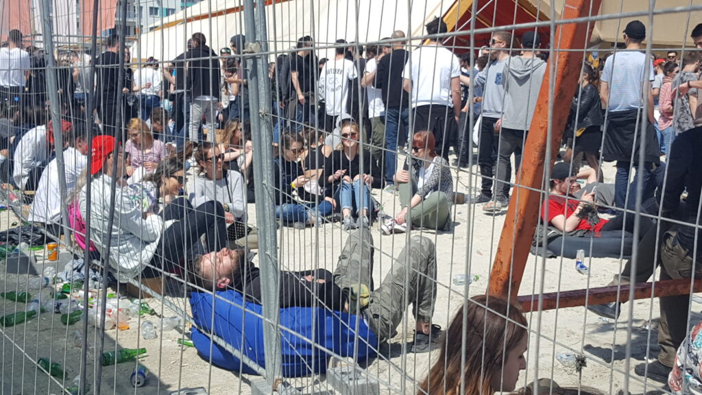 Exclusiv EvZ. Un medicament care poate ucide pe loc este vândut la colțul străzii