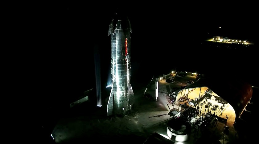 SpaceX va construi naveta spațială în portul din Los Angeles