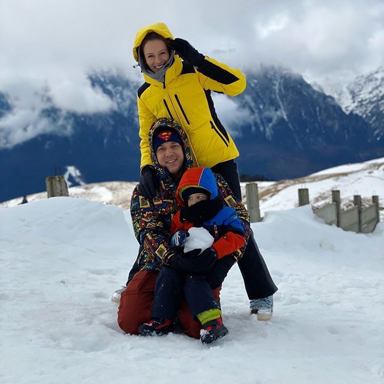 Familia Năstase a decis să se rupă de aglomerația din București