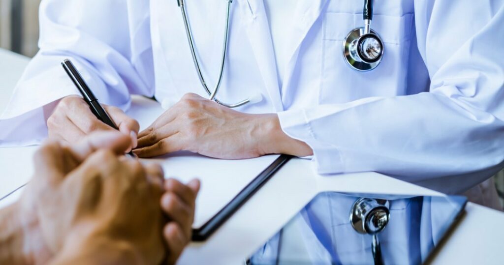 Sistemul nu poate fi oprit. Rețete false emise pe numele unor morți