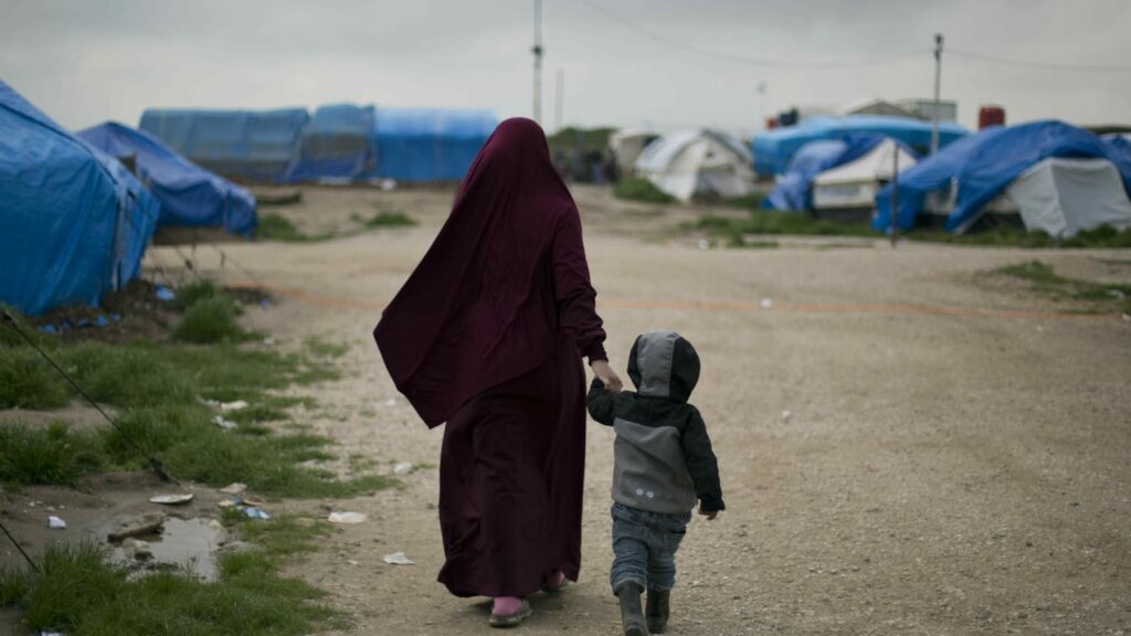 O întrebare pentru neliniștea Occidentului: „Nevestele ISIS” – Victime sau Făptașe?