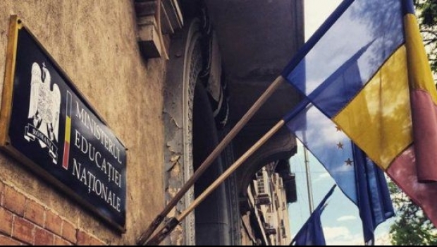 Vești minunate pentru absolvenți. Taxele au fost eliminate! Anisie a făcut marele anunț