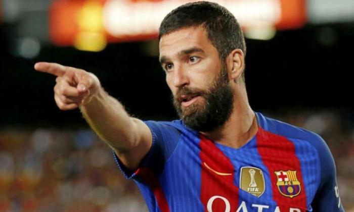 „Bomba secolului” în fotbalul românesc. Un fotbalist al Barcelonei ajunge la FCSB