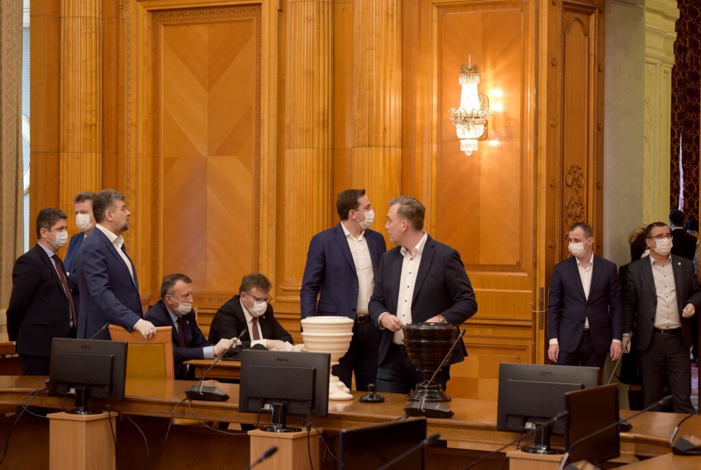 BREAKING NEWS. Guvernul Orban a fost învestit! Când va fi depus jurământul