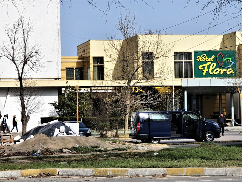 Exclusiv. Povești incredibile din hotelul Flora. Repatriați, sancționați cu prelungirea carantinei, jandarmi anchetați de DGA