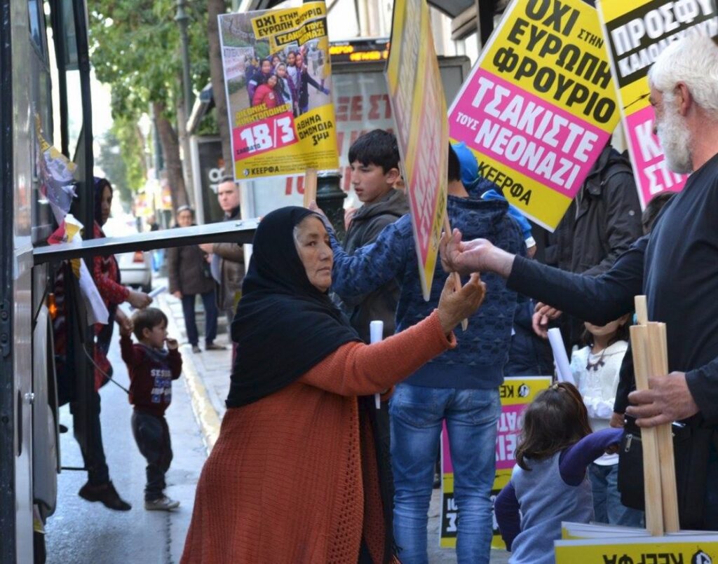 Năvala migranților. Eurodeputații țes vorbe