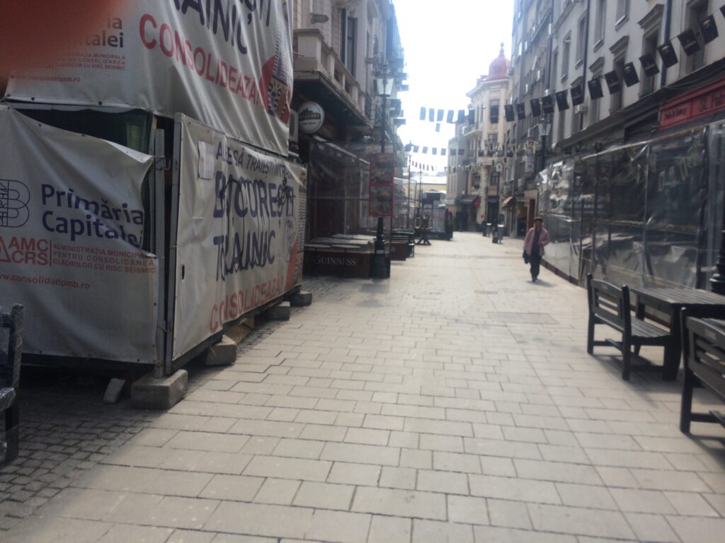 Sahara din mijlocul Bucureștiului. Zona în care nu mai intră nimeni. VIDEO