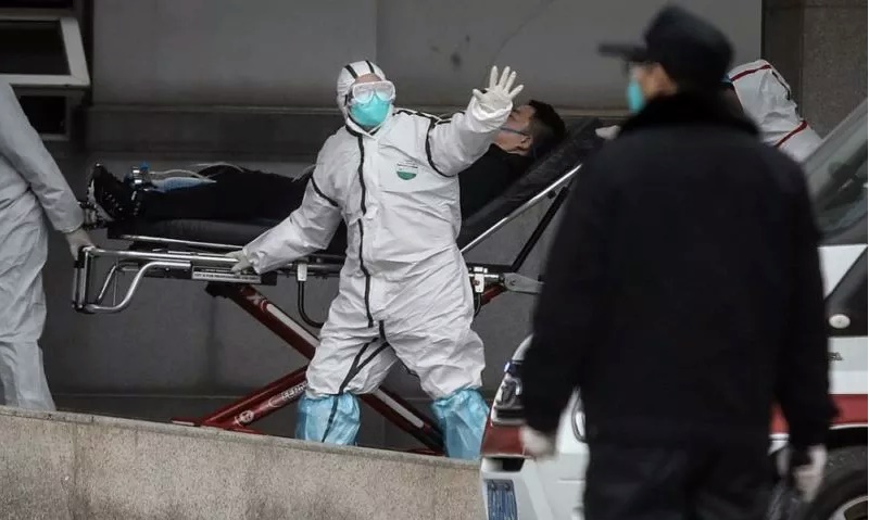 Asistentă medicală infectată la Huedin! A luat virusul de la o pacientă care a decedat