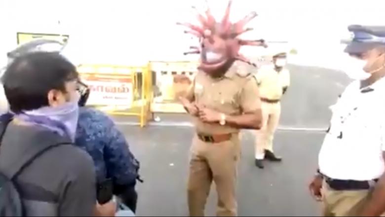 Cum încearcă un polițist să-i convingă pe oameni să stea în case. VIDEO VIRAL