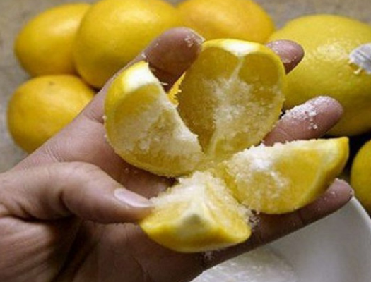 De ce s-au golit rafturile cu lămâi. Gluma sinistră și panaceul