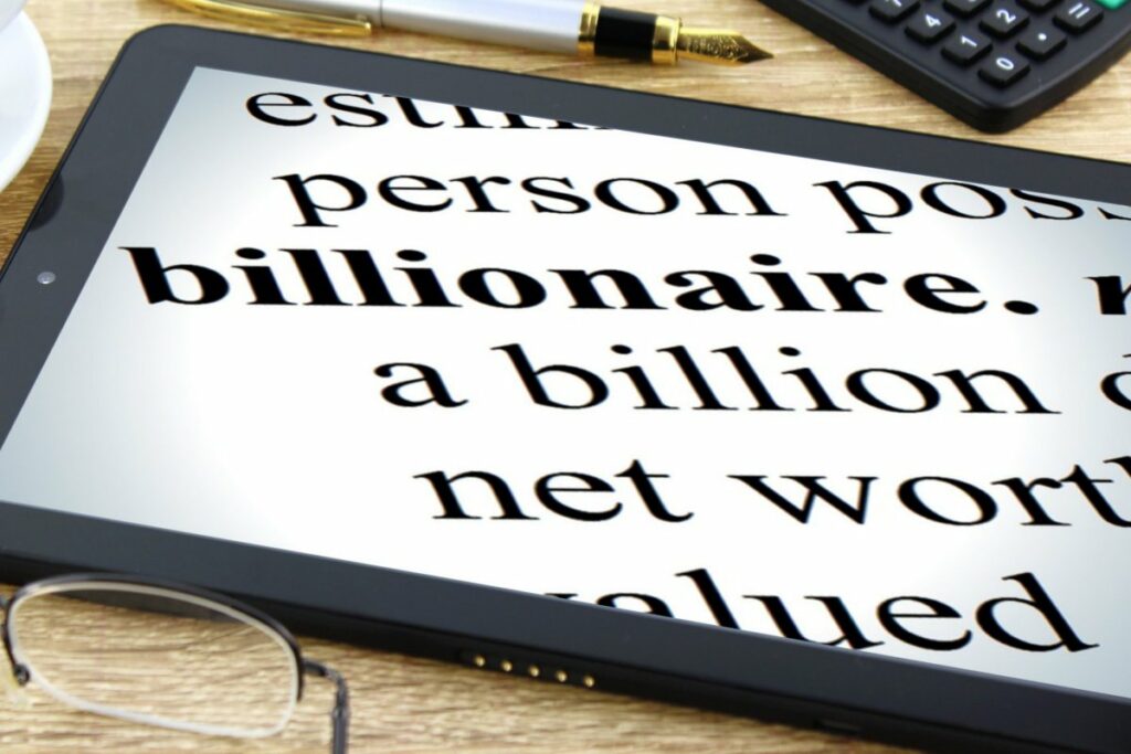 Se fac bani grei şi-n prezent. Miliardarul Americii dă o lovitură de mogul pursânge