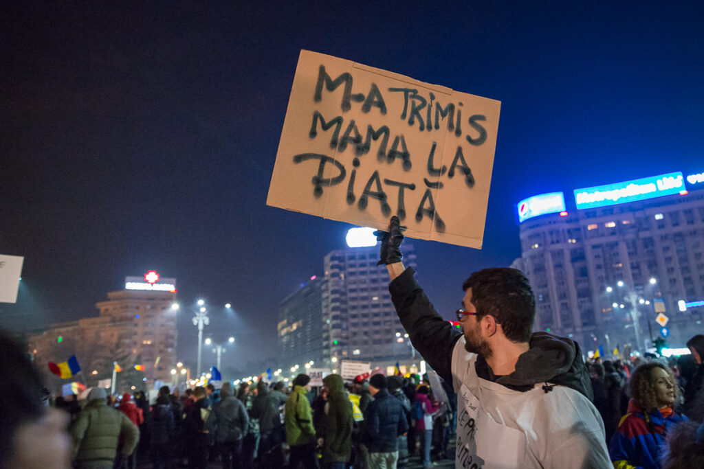 Iohannis a trimis la pensie cinci magistrați. Unul dintre ei are legătură cu OUG 13