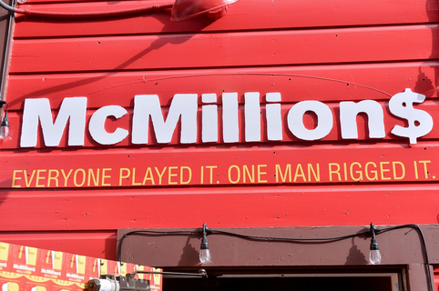 Cel mai interesant serial TV. Totul e real! Frauda de milioane de $ care a marcat omenirea