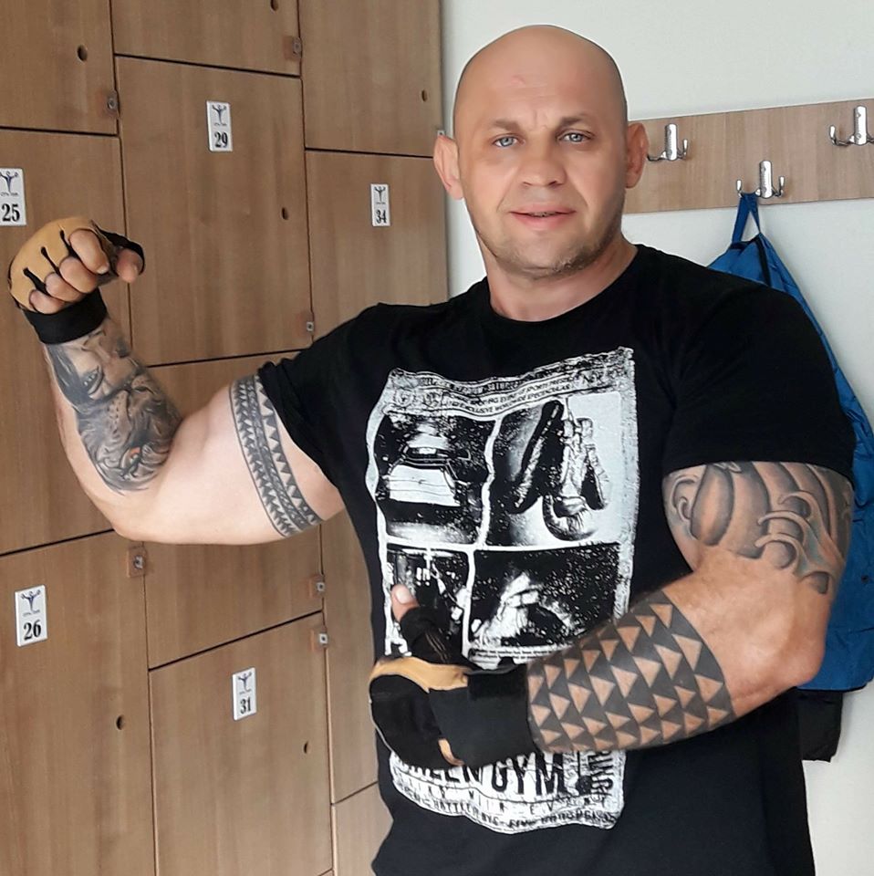 Polițiștii obligați să tragă în plin! Scandal cu împușcături în Maramureș