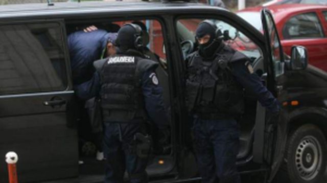 Ursarii din Bărbulești, puși cu botul pe labe de Poliție. Viață de ziarist