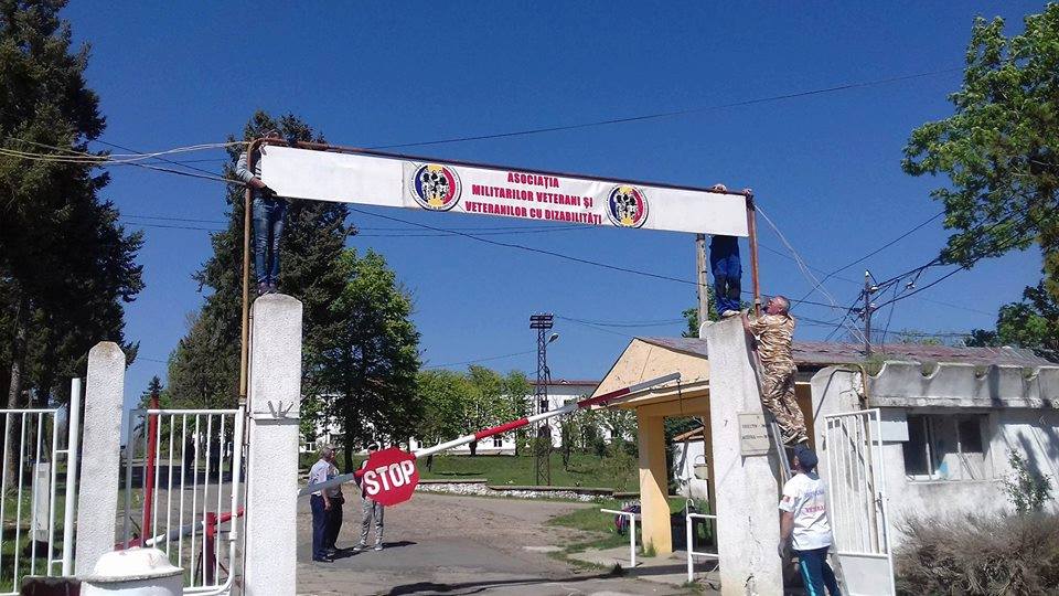 Exclusiv. Gest impresionant, refuzat de autorități: Centru pentru tratarea Coronavirus, oferit gratis de militarii veterani. Video