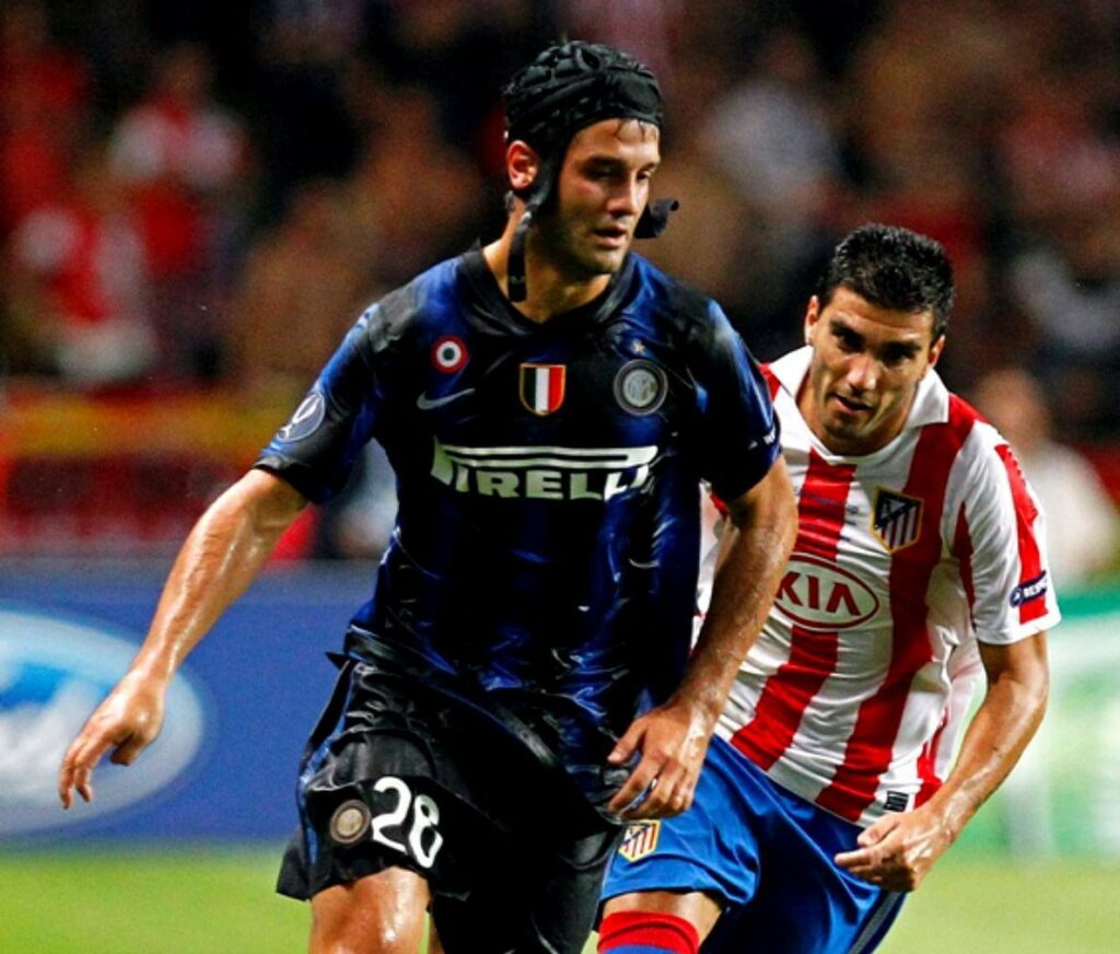 A scăpat ca prin minune din ghearele morții. Unde și-a găsit consolarea cel mai îndrăgit fotbalist român