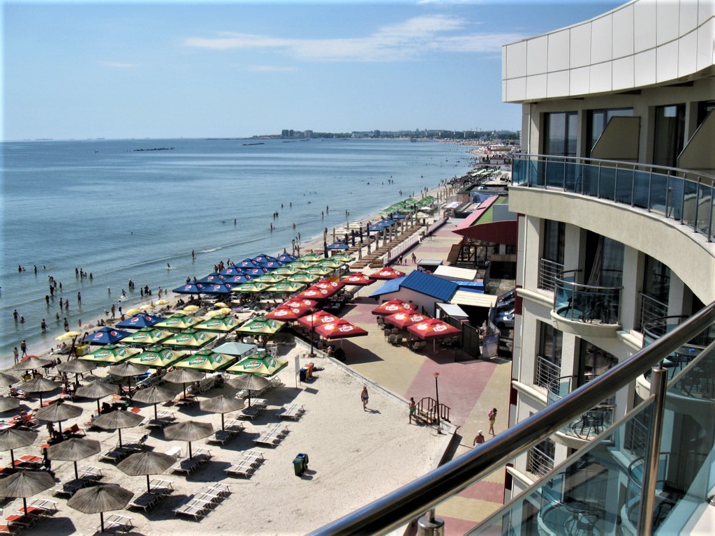 Mai mergem anul ăsta la mare? Riscuri vs. siguranță. Cum va arăta Litoralul la vară