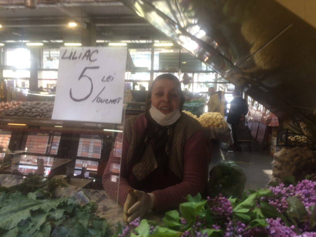 Bursa din Piața Obor. Prețul corect al mielului de Paști și al unui ou brazilian