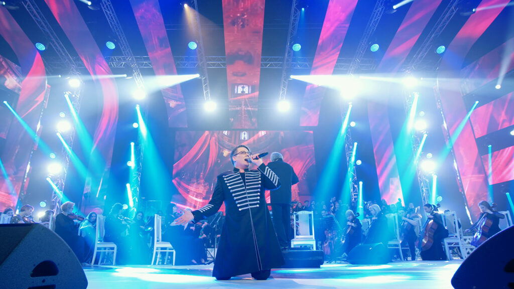 Fuego, gest total neașteptat. A aratat-o lumii pe femeia pe care o iubește. Acesta a fost cadoul de ziua ei