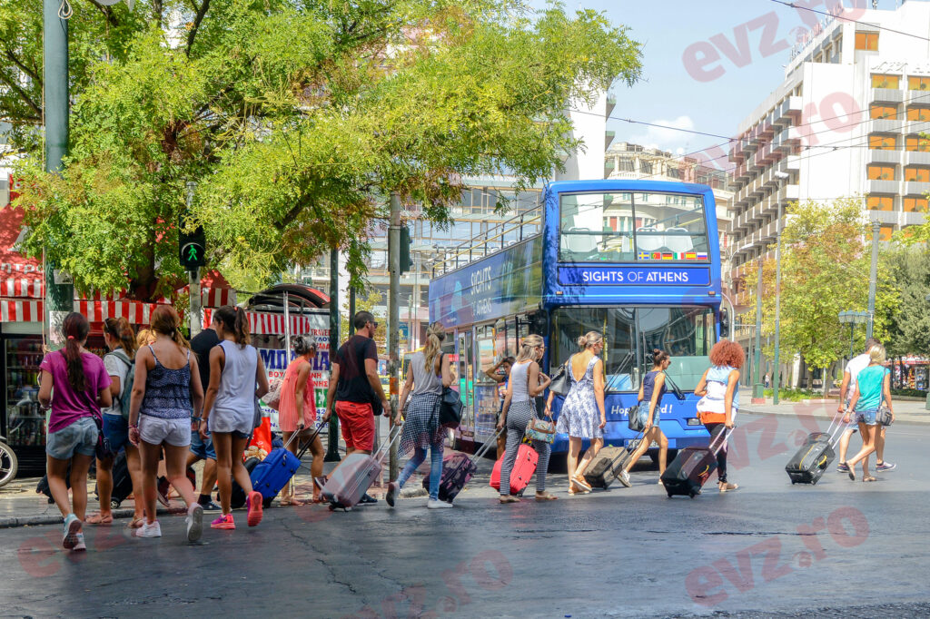 Surpriză neplăcută pentru românii care își fac vacanța în Grecia sau Bulgaria. Anunț făcut de Ministrul Economiei