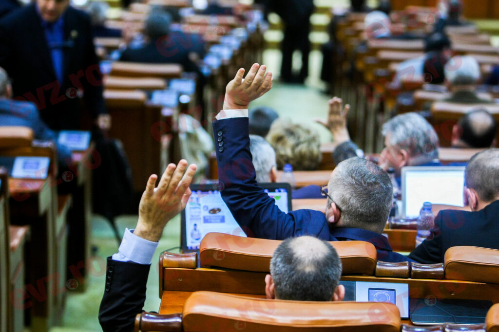 Ciolacu și Cazanciuc, nou atac la Guvern