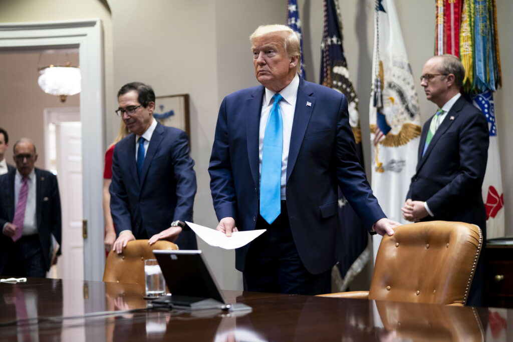 Trump „pacifică” Orientul Mijlociu pentru a se concentra pe lupta cu China și Rusia