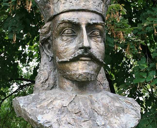 Cercel se roagă în versuri lui Dumnezeu