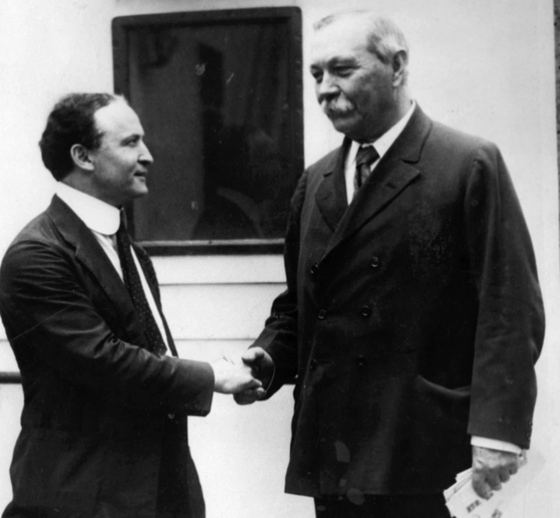 Motivul incredibil care a dus la ruptura dintre Sir Arthur Conan Doyle și Harry Houdini